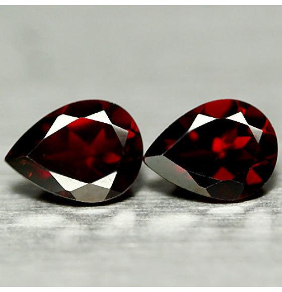 2.57Ct натуральный гранат 8*6мм груша (пара)