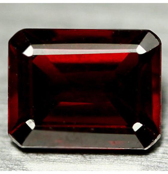 2.99Ct натуральный гранат 9*7мм октагон