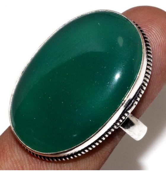 кольцо с зеленым халцедоном