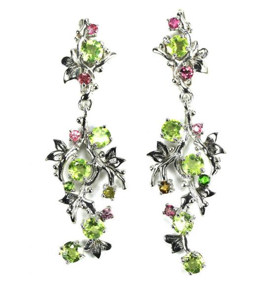 серьги из серебра с зелеными камнями купить цена