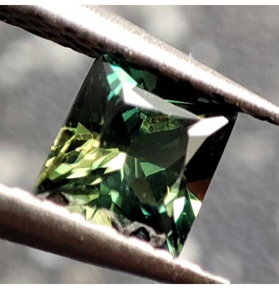 0.38Ct Натуральний зелено-синій сапфір 3.9мм принцеса (квадрат)