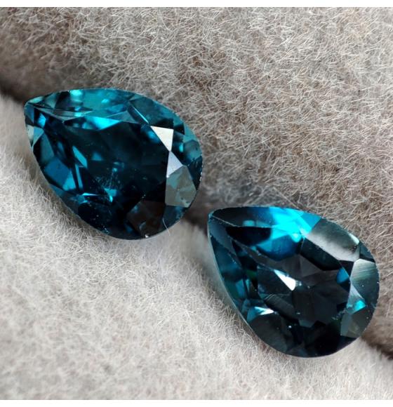 Пара топазів London blue