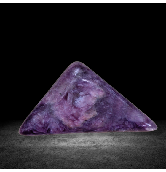 8.8Ct Натуральний Чароїт 22.4*17.7мм
