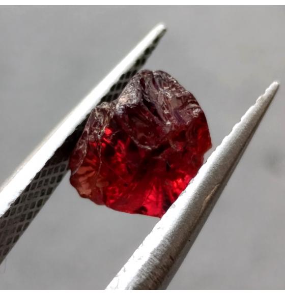 Пироп гранат 2.5ct