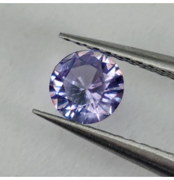 0.48Ct Уникальный полихромный лавандово-фиолетовый сапфир 5мм (Видео) - Высокое качество. Доставка по Украине.
