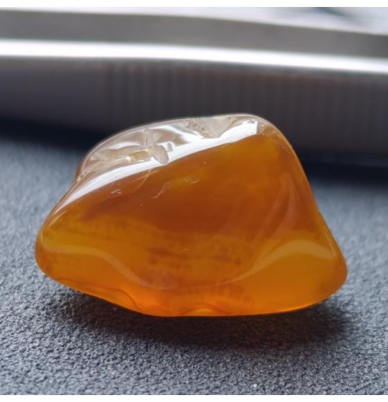 Оранжевий Агат без огранки  Сердоліковий Агат необроблений камінь купити