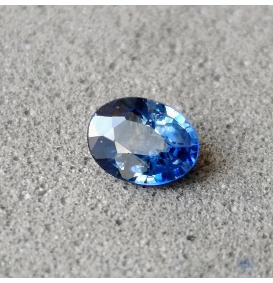 Голубой полихромный сапфир 0.24Ct