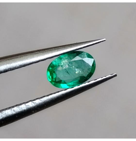 Камень изумруд купить недорого Изумруд 6*4мм недорого