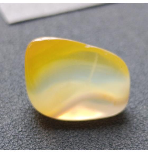 Агат жёлтого цвета жёлтый агат